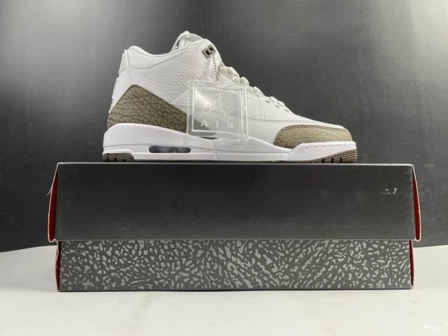 Boostmaster lin Jordan (2018) 3 Air Retro 136064-122 Mocha 0817